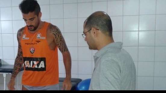 Imagem Além de lateral, Escudero também antecipa retorno visando recuperação