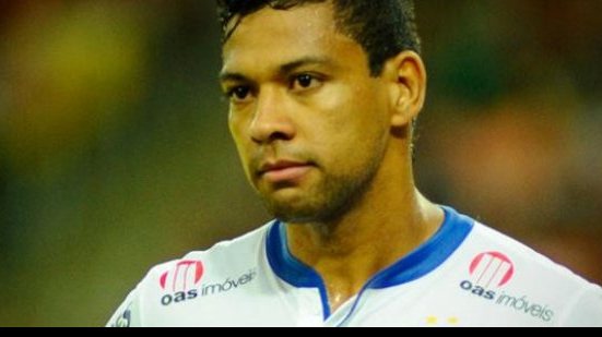 Imagem Atacante que defendeu o Bahia em 2013 cobra quase R$ 1 milhão na justiça