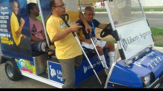 Imagem Deficiente físico reclama de deslocamento até Arena: &quot;andei uma hora&quot;