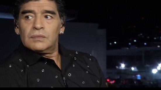 Imagem Maradona se indigna com xingamentos contra Dilma 