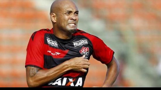 Imagem Após suposta confusão, Souza pede para sair do Vitória