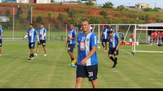 Imagem Com Léo Gago e Lincoln, Bahia faz testes físicos no Fazendão