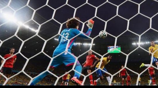 Imagem Gritos homofóbicos no Castelão podem fazer Brasil e México serem punidos