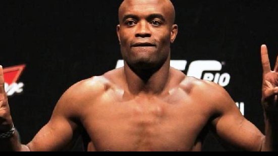 Imagem Anderson Silva volta a treinar sem limitações nesta terça