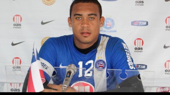 Imagem Douglas Pires se prepara para primeira partida como titular no Bahia