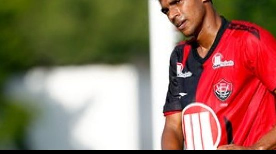 Imagem Vitória fecha parceria com clube português, que leva volante em definitivo