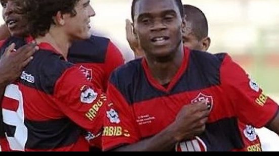 Imagem Vitória empresta atacante para clube pernambucano