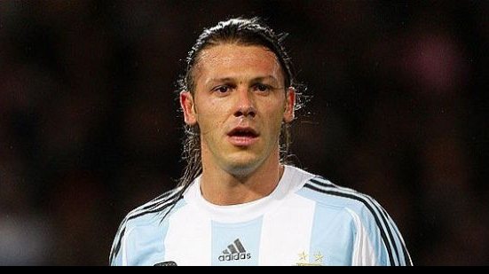Imagem Insatisfeito, treinador argentino deve mudar defesa para jogo com a Bélgica
