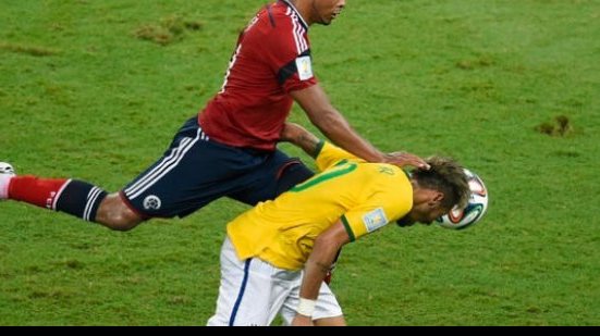 Imagem &quot;Em momento algum quis machucar o Neymar&quot;, diz Zúñiga