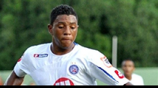 Imagem Sem espaço no Bahia, Marcone é emprestado a time da Série B