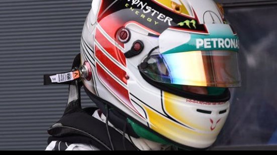 Imagem Felipe Massa abandona GP que tem Lewis Hamilton como vencedor