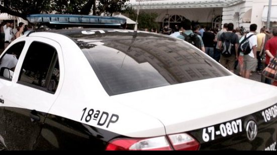 Imagem Máfia de ingressos: polícia prende executivo da Fifa que passava ingressos