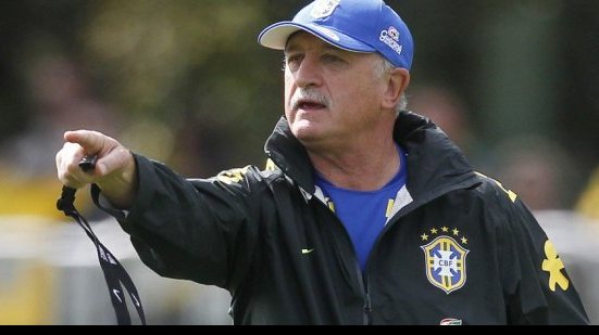 Imagem Felipão pede Seleção jogando por Neymar