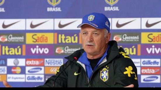 Imagem  Sobre permanência Felipão passa a bola: “Quem decide é o presidente”