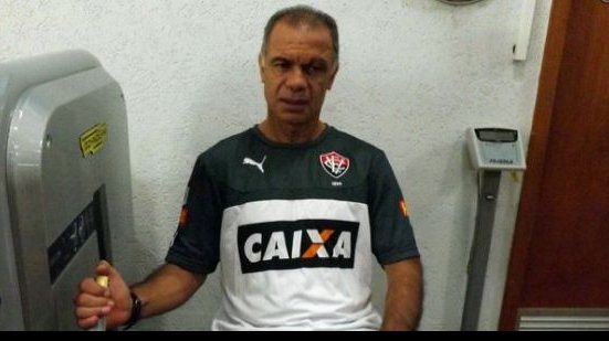 Imagem Jorginho esconde time e diz que Cruzeiro terá que suar muito para vencer jogo