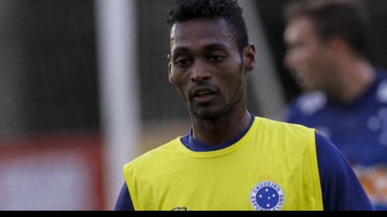Imagem Ex-Vitória aponta laterais como caminho mais fácil para Cruzeiro vencer 