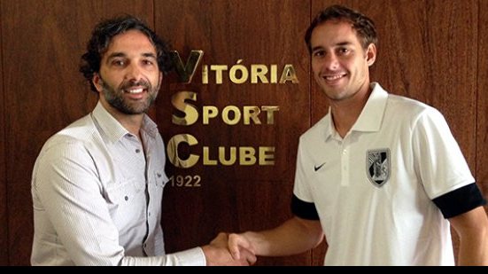 Imagem Defendi é apresentado em clube português e diz que estava com saudades