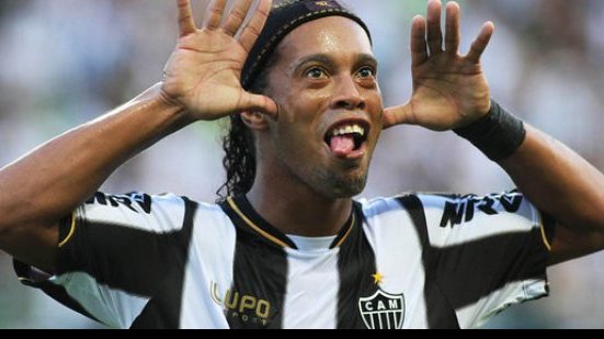 Imagem Levir Culpi poupa Ronaldinho e mais dois titulares diante do Bahia