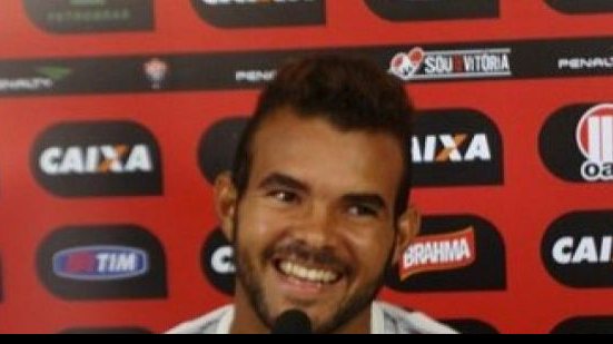 Imagem José Wellison desfalca o Vitória contra o Criciúma