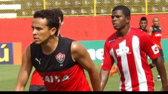 Imagem Reservas do Vitória participam de jogo-treino no Barradão