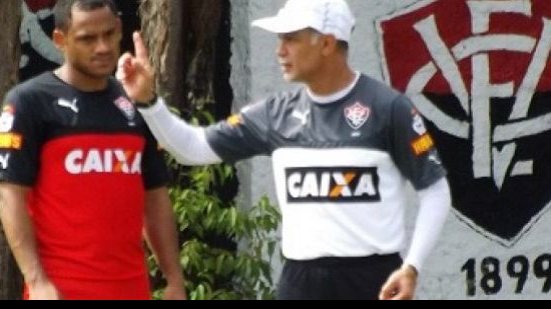 Imagem Marcinho comemora tempo para trabalhar antes de encarar o Criciúma