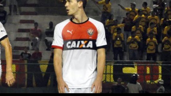 Imagem Vitória vence o Criciúma, encerra jejum e deixa o Z-4