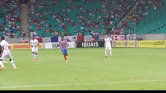 Imagem Na “despedida” de Marquinhos, Bahia perde para o Inter e fica no Z-4
