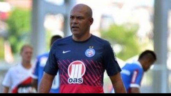 Imagem  Com treinador interino, Bahia inciará semana de treinos na segunda-feira (28)