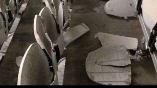 Imagem Em primeiro clássico no Itaquerão, palmeirenses quebram cadeiras