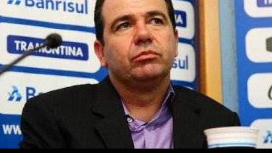 Imagem Enderson Moreira não é mais treinador do Grêmio