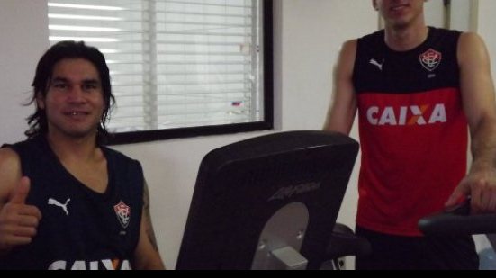 Imagem Vitória confirma acerto com goleiro paraguaio