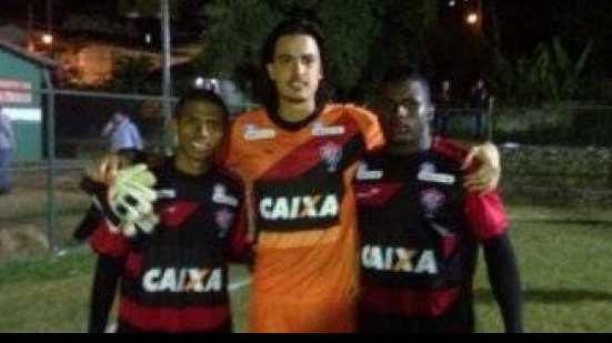 Imagem Vitória empresta jovem volante a clube espanhol