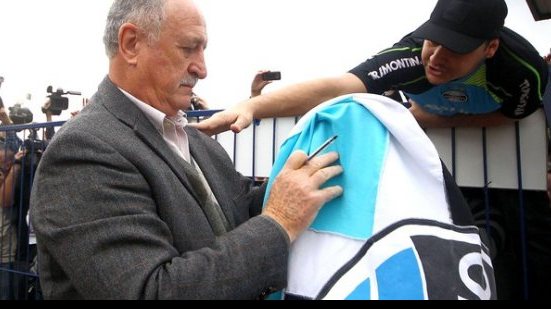 Imagem Apresentado no Grêmio, Felipão mostra humildade: preciso de carinho