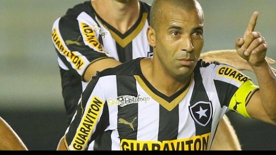 Imagem Sheik dispara contra diretoria do Botafogo: &quot;ninguém é babaca aqui&quot; 