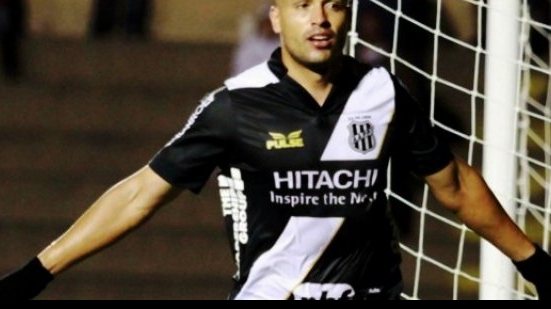 Imagem Vitória desiste de meia atacante e Bahia pode avançar para contratação