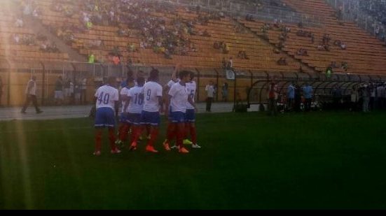 Imagem Bahia e Palmeiras vão empatando no Pacaembu