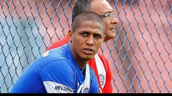Imagem Suspenso, Uelliton desfalca o Bahia pela Copa do Brasil