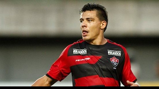 Imagem Ayrton dá a receita para vencer o São Paulo: &quot;não dar espaço ao adversário&