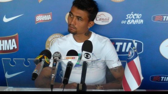 Imagem Kieza admite chances perdidas e destaca evolução do Bahia