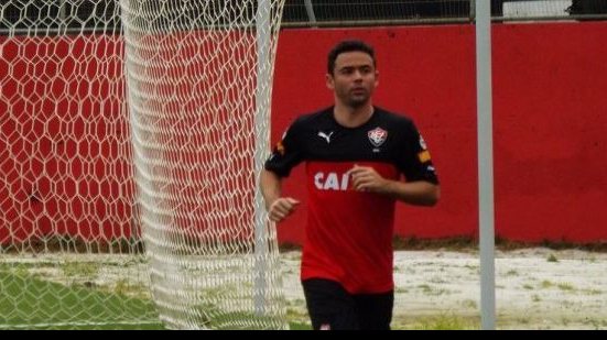 Imagem Juan e Cáceres aprimoram parte física para retornarem aos gramados