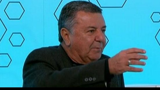 Imagem Arnaldo César Coelho revela que há &#039;grampos&#039; nos rádios dos árbitros 