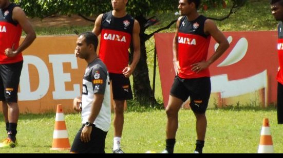 Imagem Jorginho comanda treino técnico de olho no São Paulo