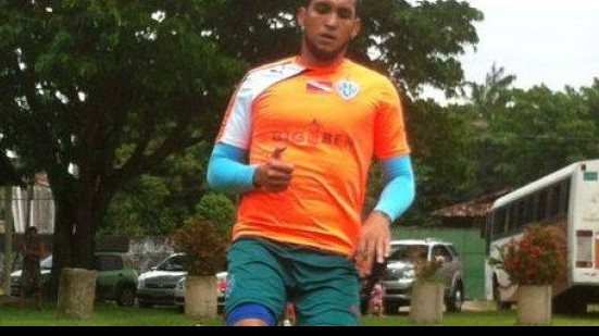 Imagem Emprestado pelo Vitória, goleiro quer reação do Paysandu na Série C