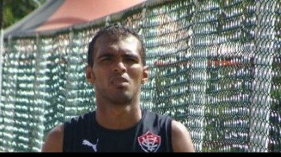 Imagem Blogueiro afirma que Richarlyson deixou Morumbi antes do final da partida
