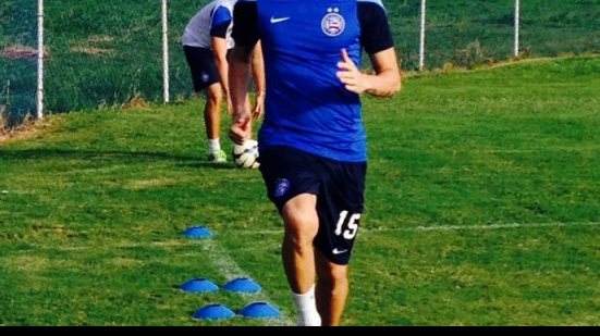 Imagem Em tarde de treino no Bahia, Lincoln inicia recondicionamento físico