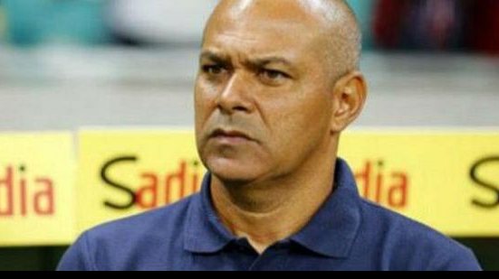 Imagem Auxiliar técnico, Charles apoia chegada de Kleina: &quot;grande treinador&quot;