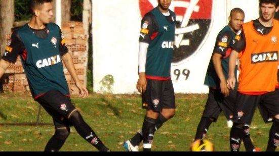 Imagem Vitória realiza treino técnico de olho na Chapecoense