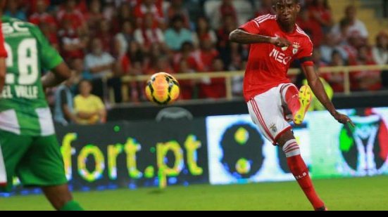 Imagem Talisca agradece a Marquinhos Santos por ‘estrutura’ no Bahia