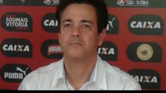 Imagem Diretor de futebol do Vitória justifica punição diferente a Aguiar