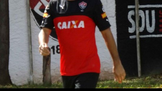 Imagem Titular pela primeira vez no Vitória, Beltrán quer triunfo fora de casa